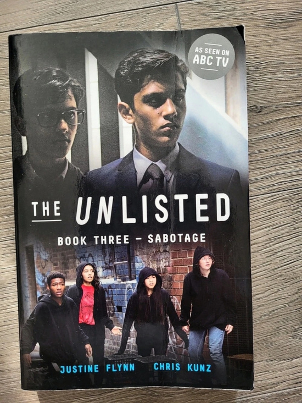 The Unlisted: Book Three – Sabotage Paperback